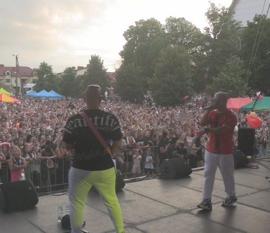 ŚWIETNA ZABAWA W GRĘBOWIE – ŚWIĘTO GMINY ZGROMADZIŁO TŁUMY