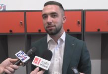 SPORTOWE ŚWIĘTO W CHMIELOWIE – PIŁKARZE DOCZEKALI SIĘ NOWEJ SZATNI