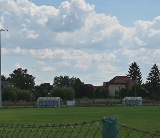 SPORTOWE INWESTYCJE W TRZEŚNI – LEPSZE WARUNKI NA STADIONIE PIŁKARSKIM