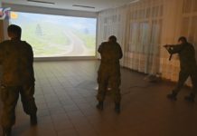 ROZWIJAJĄ MILITARNE PASJE – W NOWEJ DĘBIE POWSTAŁA WIRTUALNA STRZELNICA