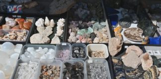 SKARBY ZIEMI NA ZAMKOWYM DZIEDZIŃCU – GIEŁDA MINERAŁÓW W TARNOBRZEGU