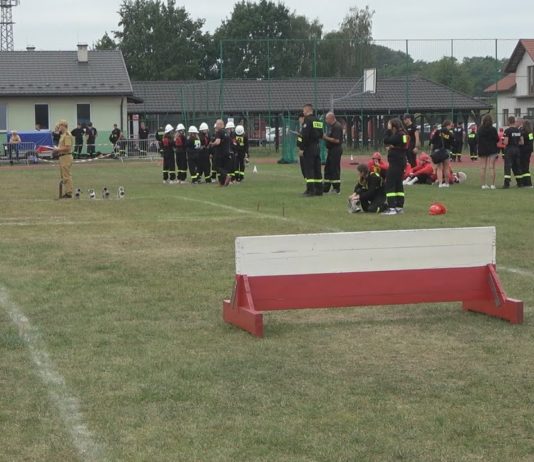 RYWALIZACJA OCHOTNICZYCH STRAŻY POŻARNYCH – REKORDOWE ZAWODY W BARANOWIE SANDOMIERSKIM