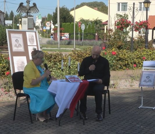 KOLEJNY RAZ SIĘGNĘLI PO KSIĄŻKĘ – NARODOWE CZYTANIE W BARANOWIE SANDOMIERSKIM