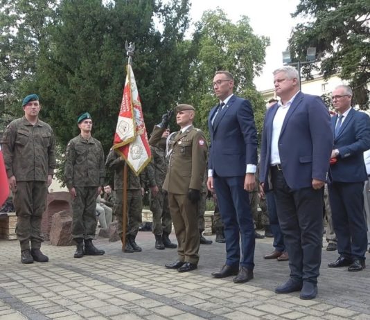 W ROCZNICĘ WYBUCHU II WOJNY ŚWIATOWEJ – W TARNOBRZEGU PODZIĘKOWALI OBROŃCOM OJCZYZNY