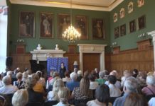 MUZYKA Z ENERGIĄ POWRÓCIŁA – PIOSENKI EWY DEMARCZYK W ZAMKU TARNOWSKICH