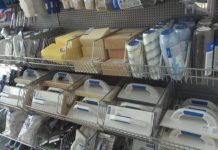 PREZENTY Z OKAZJI DNIA BUDOWLAŃCA – Z NOWEGO SPRZĘTU BĘDĄ KORZYSTALI UCZNIOWIE