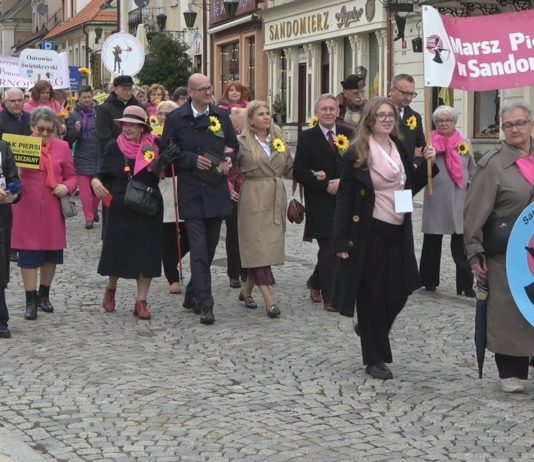 PROMOWALI BADANIA PROFILAKTYCZNIE – MARSZ PIER(W)SI W SANDOMIERZU