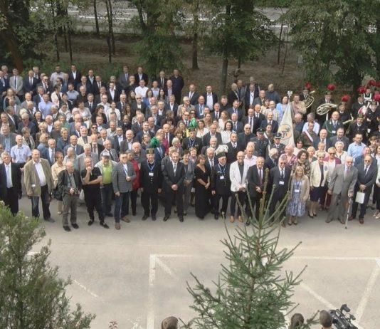 ZJAZD ABSOLWENTÓW W „GÓRNIKU” – W TARNOBRZEGU ŚWIĘTOWALI JUBILEUSZ