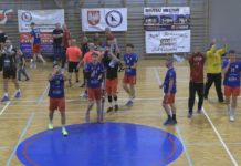 BARDZO DOBRY MECZ WISŁY SANDOMIERZ – PIŁKARZE RĘCZNI POKONALI DRUŻYNĘ Z RADOMIA