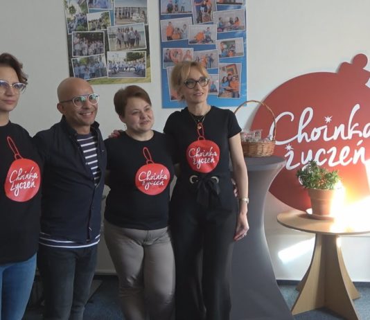 KOLEJNA ODSŁONA DZIELENIA SIĘ DOBREM – W TARNOBRZEGU STARTUJE „CHOINKA ŻYCZEŃ”