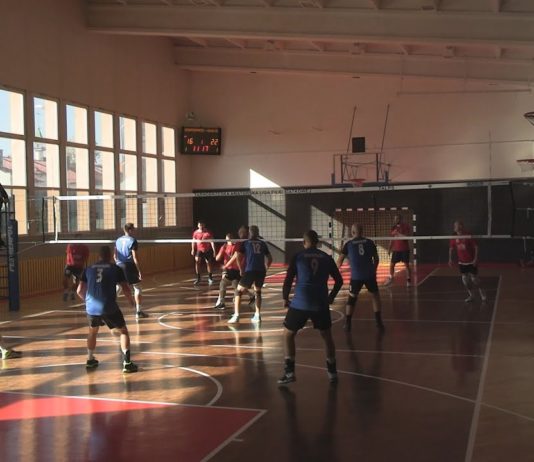 KOLEJNY SEZON ROZPOCZĘTY – WYSTARTOWAŁA TARNOBRZESKA AMATORSKA LIGA PIŁKI SIATKOWEJ