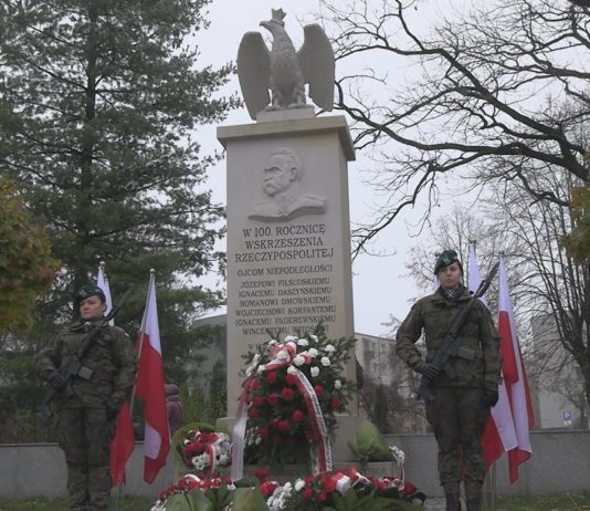 DZIĘKOWALI ZA DAR WOLNOŚCI – NARODOWE ŚWIĘTO NIEPODLEGŁOŚCI W NOWEJ DĘBIE