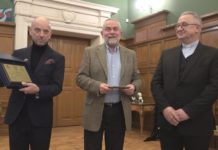 NAGRODA IMIENIA DOKTORA MICHAŁA MARCZAKA WRĘCZONA – LAUREATEM KSIĄDZ KANONIK MAREK FLIS