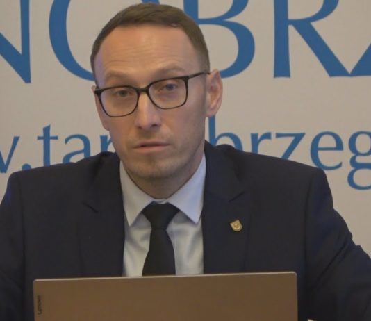 PREZYDENT ŁUKASZ NOWAK ROZLICZA POPRZEDNIKÓW – JAKA JEST SYTUACJA FINANSOWA TARNOBRZEGA?