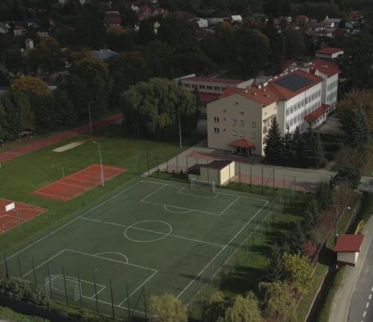 AWANTURA O SZKOŁY – CO DALEJ Z REFORMĄ OŚWIATY W GMINIE GRĘBÓW?