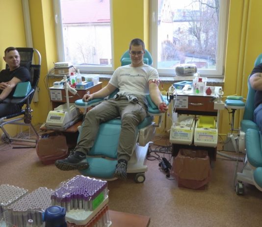 PODZIELILI SIĘ BEZCENNYM DAREM – MIKOŁAJKOWA ZBIÓRKA KRWI W TARNOBRZEGU
