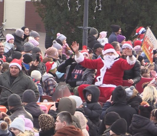 REKORDOWA PARADA MIKOŁAJÓW – W TARNOBRZEGU ŚWIĘTOWALI I POMAGALI