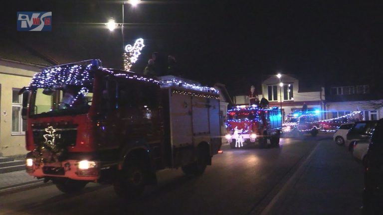 ŚWIĘTOWALI Z ROZMACHEM – EFEKTOWNA PARADA MIKOŁAJKOWA W BARANOWIE SANDOMIERSKIM