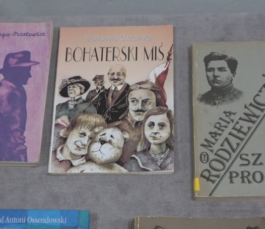 „ZAKAZANE” W TARNOBRZEGU – WYJĄTKOWA WYSTAWA W MIEJSKIEJ BIBLIOTECE PUBLICZNEJ