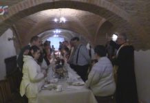 TRADYCJA ZOSTAŁA PODTRZYMANA – W TARNOBRZEGU ZASIEDLI PRZY WIGILIJNYM STOLE