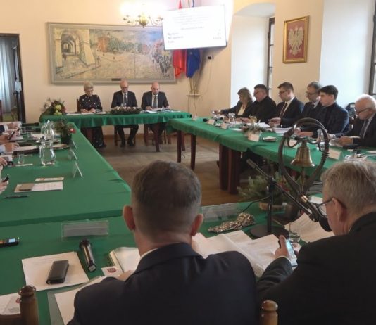 POD ZNAKIEM STRATEGICZNYCH INWESTYCJI – W SANDOMIERZU UCHWALILI REKORDOWY BUDŻET