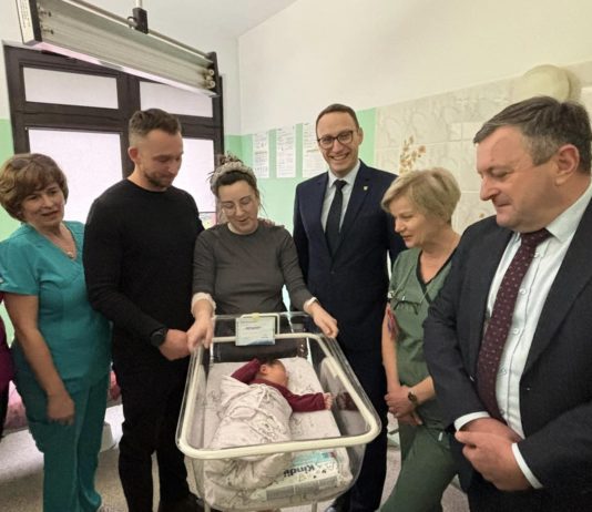 NELA I ANTONINA – PIERWSZE DZIECI URODZONE W 2025 ROKU W TARNOBRZESKIM SZPITALU