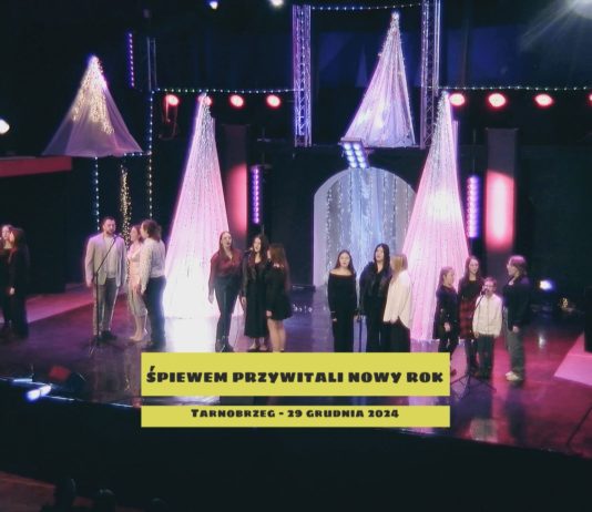 ŚPIEWEM PRZYWITALI NOWY ROK