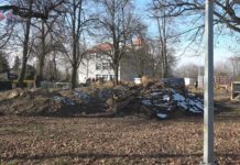 WYCZEKIWANA CHWILA W MIECHOCINIE – PRZY SZKOLE POWSTAJE SALA GIMNASTYCZNA