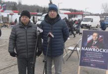 PODPISY POPARCIA DLA KAROLA NAWROCKIEGO – KAMPANIA WYBORCZA W SANDOMIERZU