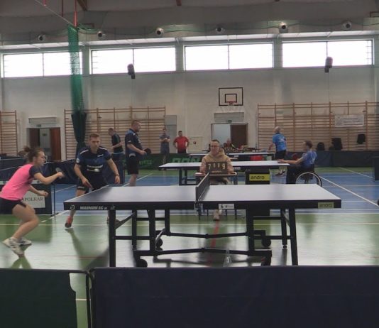 TRWA WALKA O WYGRANĄ – TENISIŚCI STOŁOWI GRAJĄ O GRAND PRIX