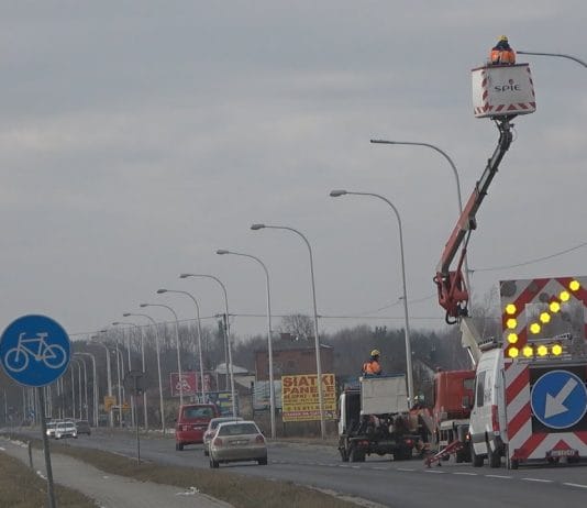 WYMIANA OŚWIETLENIA ULICZNEGO W TARNOBRZEGU – JAK PRZEBIEGA REALIZACJA INWESTYCJI?