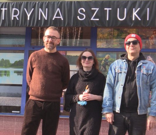 WITRYNA SZTUKI OTWARTA – W TARNOBRZEGU POWSTAŁA ULICZNA GALERIA