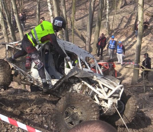 REKORDOWE ŚCIGANIE NAD JEZIOREM TARNOBRZESKIM – SPORTOWE EMOCJE W EKSTREMALNYM WYDANIU