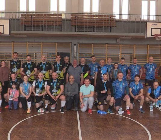 FINAŁ TARNOBRZESKIEJ AMATORSKIEJ LIGI PIŁKI SIATKOWEJ – DRUŻYNA WORD OBRONIŁA TYTUŁ