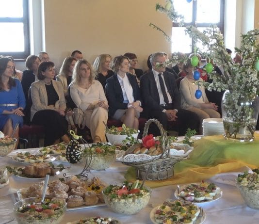 SPOTKANIE WIELKANOCNE W SANDOMIERZU – ŚWIĄTECZNE ŻYCZENIA W ZAMKU KRÓLEWSKIM