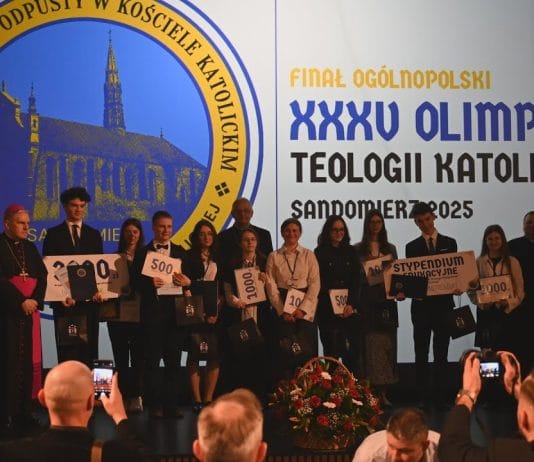 W SANDOMIERZU SPRAWDZILI SWOJĄ WIEDZĘ – WIELKI FINAŁ OGÓLNOPOLSKIEJ OLIMPIADY TEOLOGII KATOLICKIEJ