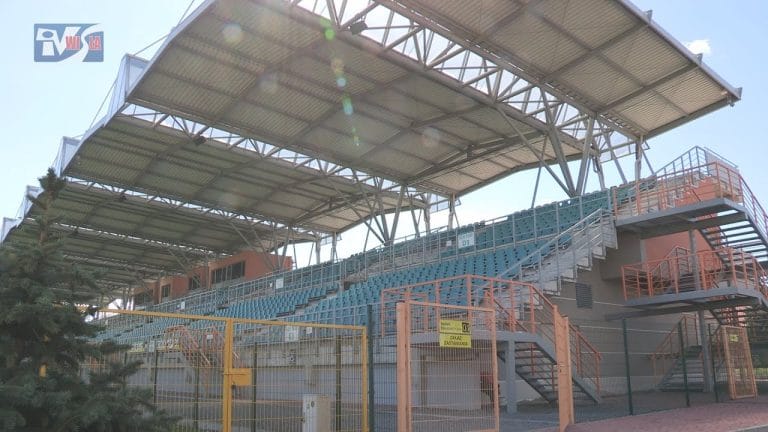 STADION MIEJSKI W TARNOBRZEGU WCIĄŻ BEZ OŚWIETLENIA – CZY INWESTYCJA ZOSTANIE ZREALIZOWANA?