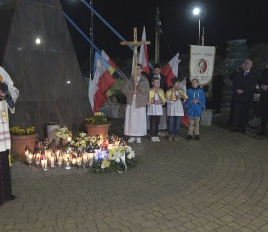 W 20. ROCZNICĘ ŚMIERCI PAPIEŻA JANA PAWŁA II – TARNOBRZEG PAMIĘTAŁ O OJCU ŚWIĘTYM