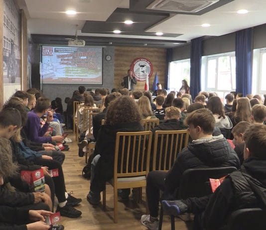 ZAPREZENTOWALI SWOJĄ OFERTĘ – DZIEŃ OTWARTY W TARNOBRZESKIEJ „BUDOWLANCE”