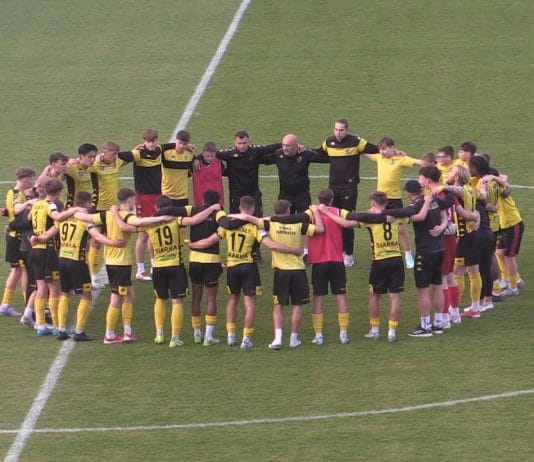 SIARKA TARNOBRZEG WYWALCZYŁA TRZY PUNKTY – GOSPODARZE POKONALI AVIĘ ŚWIDNIK