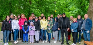 WSPÓLNIE SPRZĄTAMY SANDOMIERZ – 10 MAJA 2025 Sprzątamy Sandomierz-11