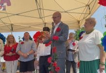 ŚWIETNA ZABAWA W SANDOMIERZU – SENIORZY OPANOWALI MIASTO