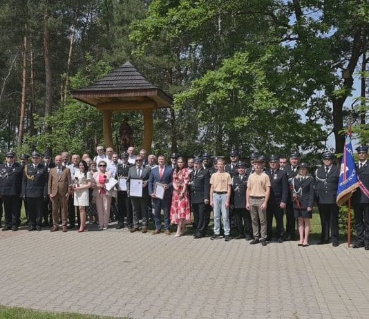 „BOGU NA CHWAŁĘ, LUDZIOM NA RATUNEK” – UROCZYSTY DZIEŃ STRAŻAKA W ORLISKACH