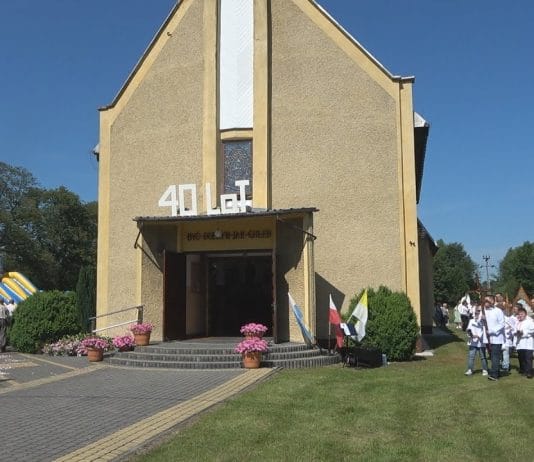 JUBILEUSZ W NOWYM GRĘBOWIE – PARAFIADA W ROCZNICĘ POŚWIĘCENIA KAPLICY