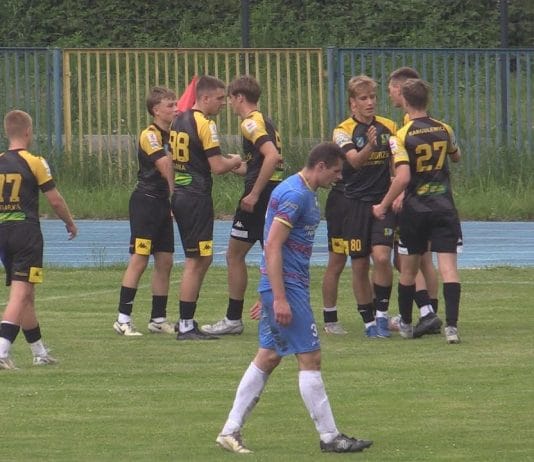 WYRÓWNANE STARCIE W NOWEJ DĘBIE – STAL PRZEGRAŁA Z REZERWAMI SIARKI TARNOBRZEG