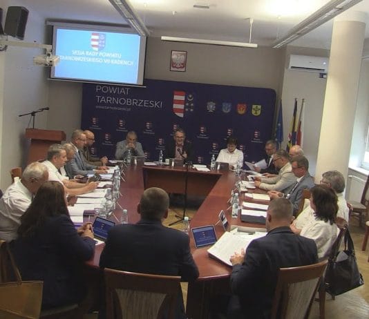 JEDNOGŁOŚNE WOTUM ZAUFANIA I ABSOLUTORIUM – ZARZĄD POWIATU TARNOBRZESKIEGO OCENIONY POZYTYWNIE