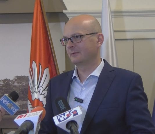 DUŻE INWESTYCJE W SANDOMIERZU – BUDYNKI PLACÓWEK OŚWIATOWYCH PRZEJDĄ TERMOMODERNIZACJĘ