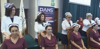 UROCZYSTE CZEPKOWANIE W TARNOBRZEGU – ABSOLWENCI KIERUNKU PIELĘGNIARSTWO UHONOROWANI