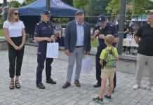 STAWIAJĄ NA BEZPIECZNY WYPOCZYNEK – PIKNIK EDUKACYJNY W GORZYCACH