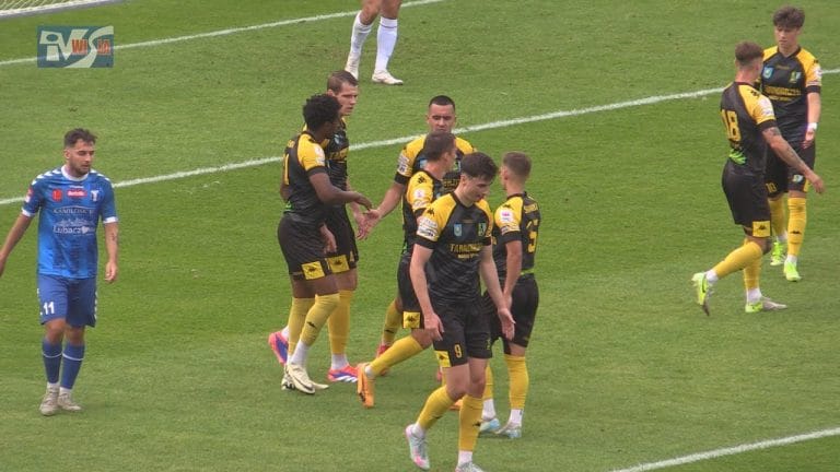 TRZECI SPARING SIARKI TARNOBRZEG – GOSPODARZE POKONALI POGOŃ-SOKÓŁ LUBACZÓW